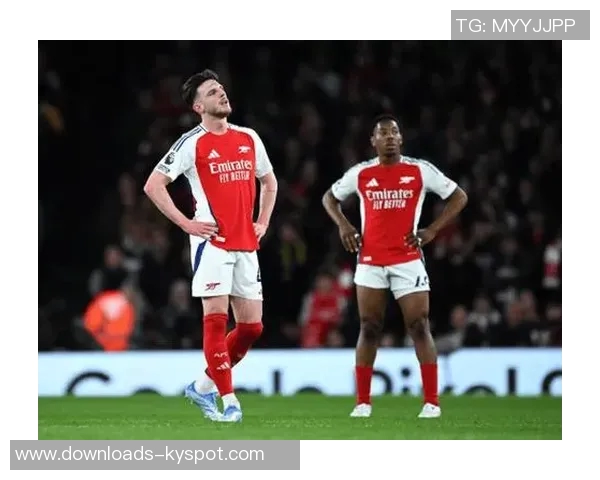 阿森纳球迷与桑德兰球迷发生冲突安保人员介入制止事态升级